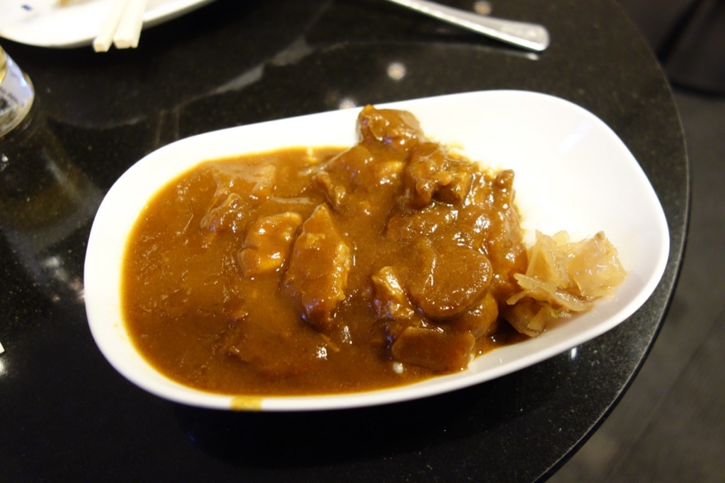 国際線ANAラウンジでの実食（ANAオリジナルチキンカレー）