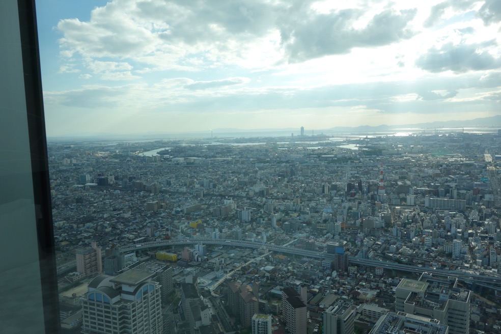大阪マリオット都ホテル「プレミアコーナールーム」からの眺望