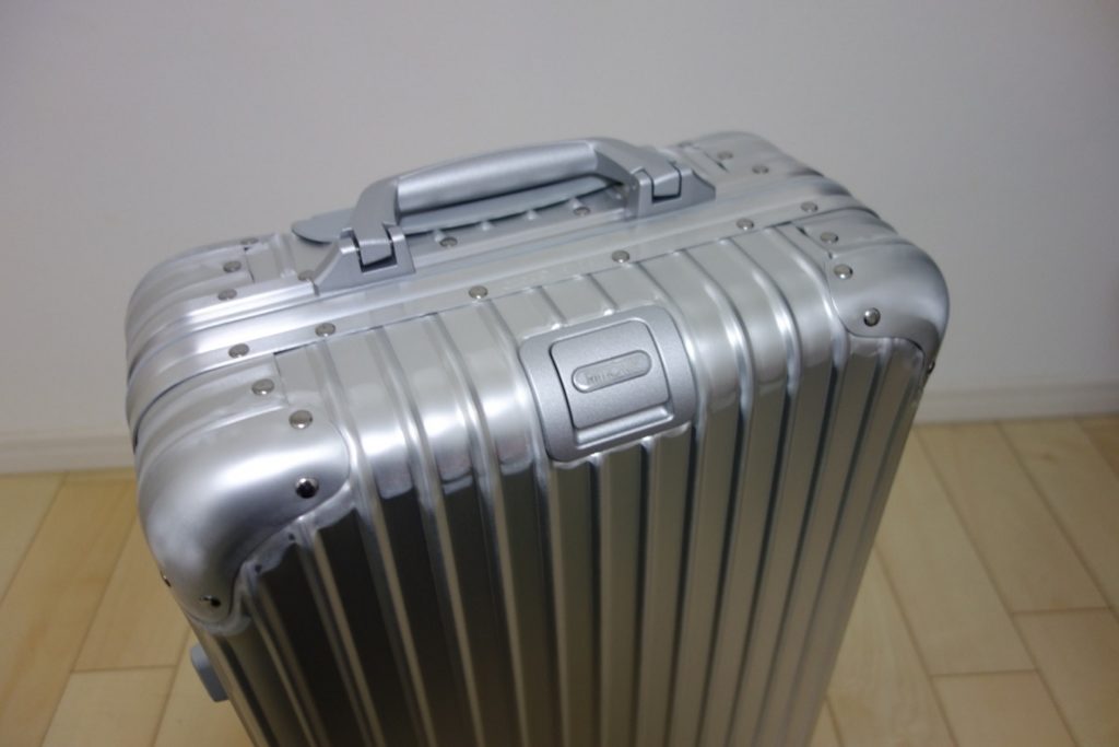 リモワ トパーズ 32L 4輪 機内持込可 - 旅行用品