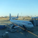 中国東方航空 ビジネスクラス搭乗記（MU576便）：羽田から上海への機内食からシート、アメニティーまでレポート！