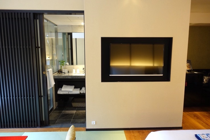 翠嵐ラグジュアリーコレクションホテル京都の客室（柚葉）：バスルーム（全体像）