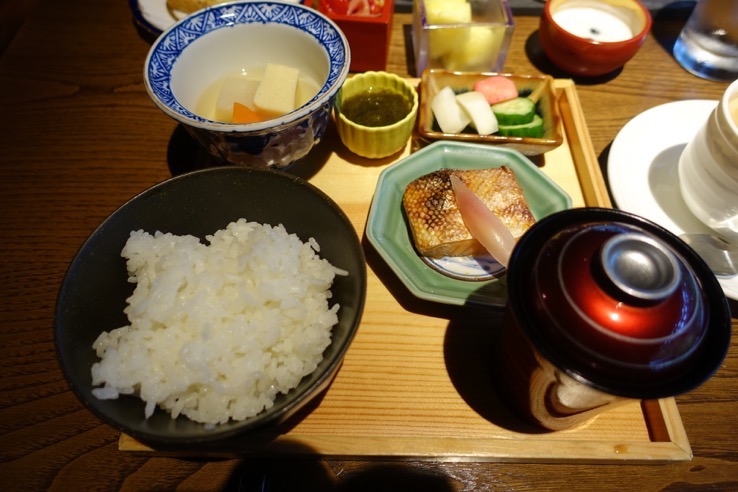 翠嵐 ラグジュアリーコレクションホテル京都の朝食：和食（お盆）