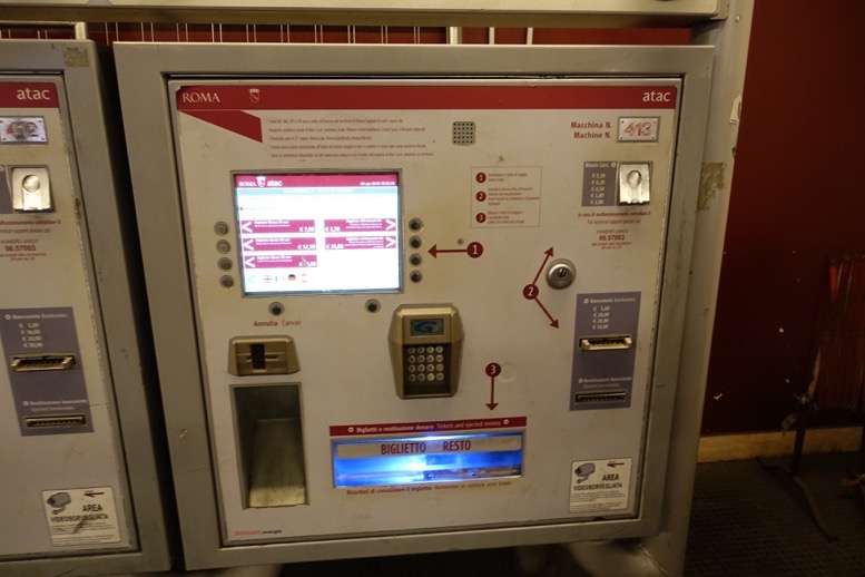 ローマの地下鉄：自動券売機1