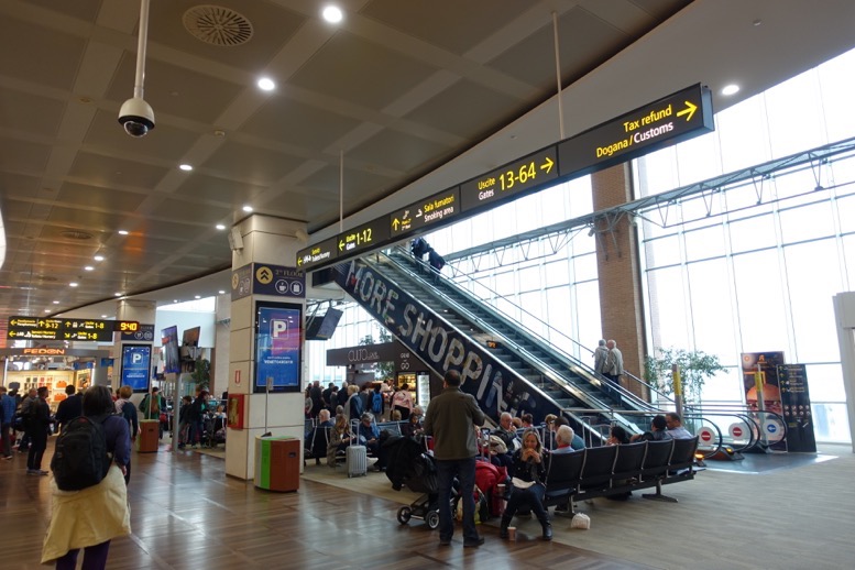 テッセラ空港（マルコポーロ空港）「ラウンジの行き方」1