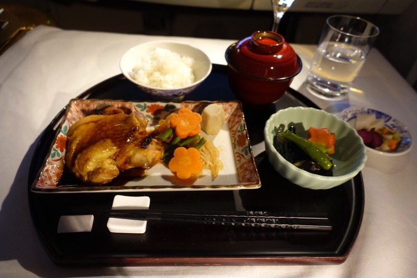 エミレーツ航空ファーストクラス：機内食（和食）2