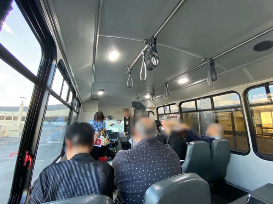 ANAファーストクラス：送迎（バス：車内）