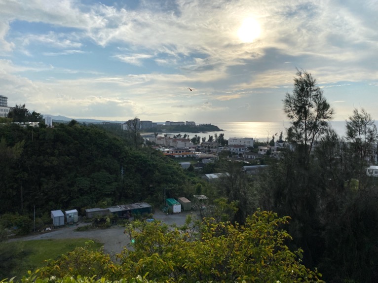 マリオット沖縄「プール」：屋外ガーデンプールの眺望