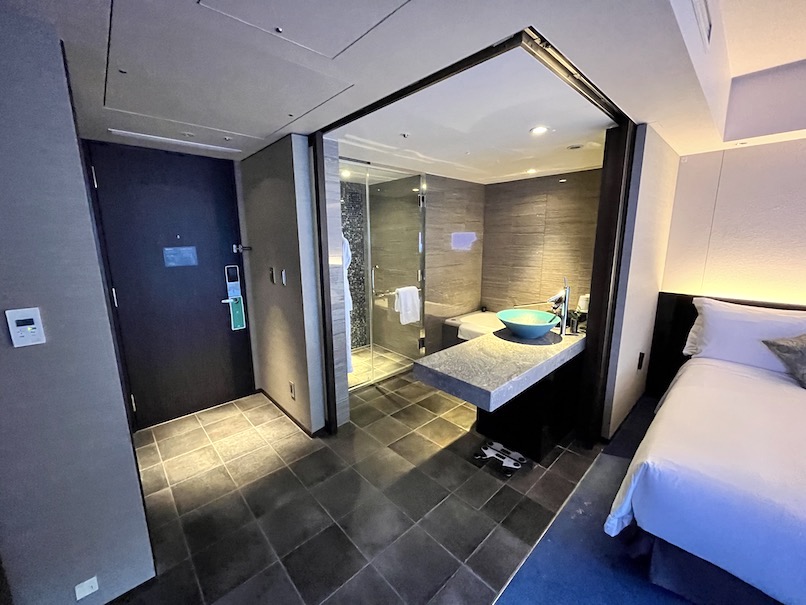 翠嵐ラグジュアリーコレクションホテル京都の客室（月の音）：バスルーム（全体像）