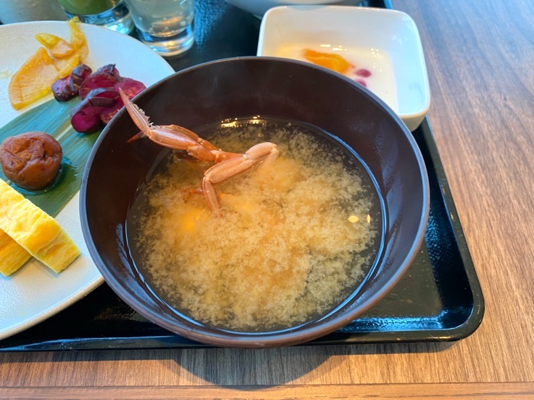 三井ガーデンホテル豊洲ベイサイドクロスの朝食：和食プレート（味噌汁）