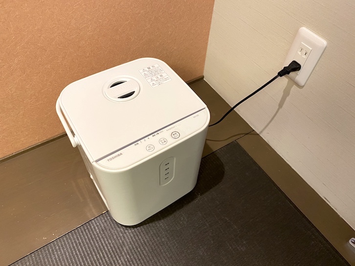 シェラトングランデ東京ベイ「和室スイーツ」：和室（加湿器）