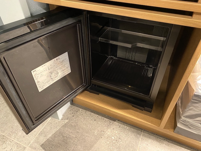 ザロイヤルパークキャンバス銀座8の客室：冷蔵庫