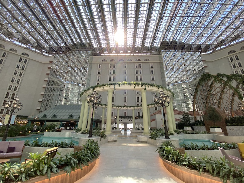 グランドニッコー東京ベイ舞浜 ：アトリウム（チャペル）