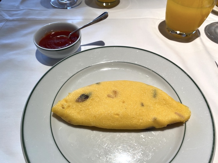 パークハイアット東京の朝食：実食（卵料理：オムレツ）