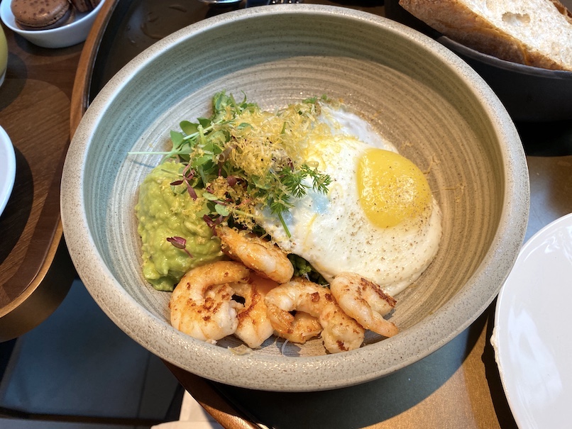 キンプトン新宿東京の朝食（ブランチ）：フード（ディストリクトどんぶり）