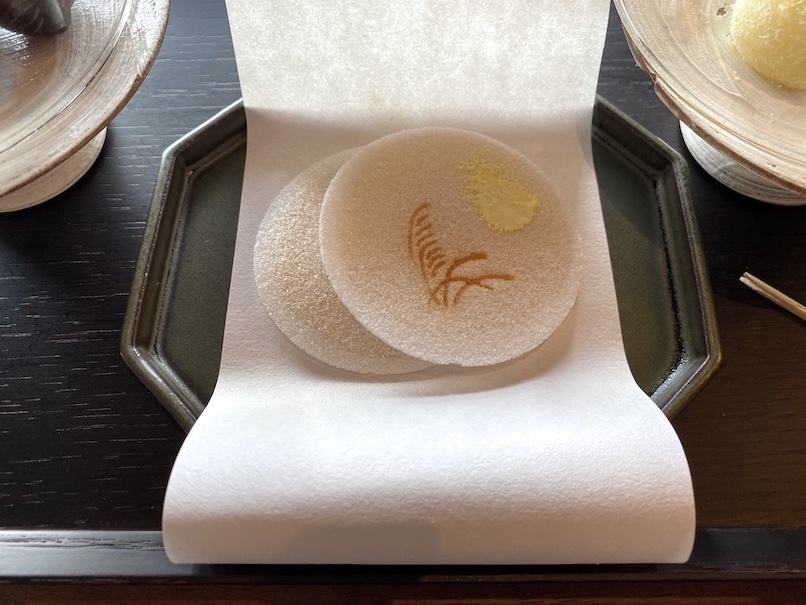 HOTEL THE MITSUI KYOTO（ホテルザ三井京都）の客室：和菓子