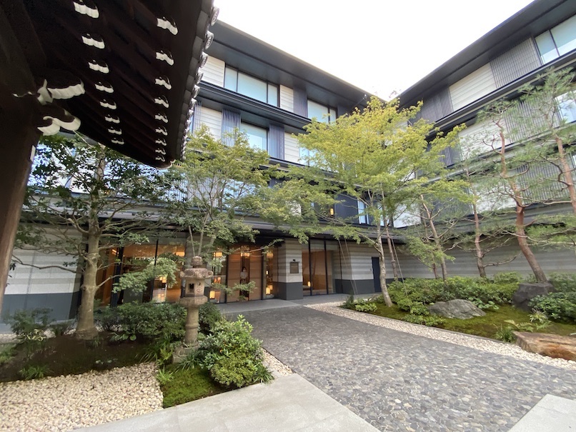HOTEL THE MITSUI KYOTO（ホテルザ三井京都）の外観：油小路通側