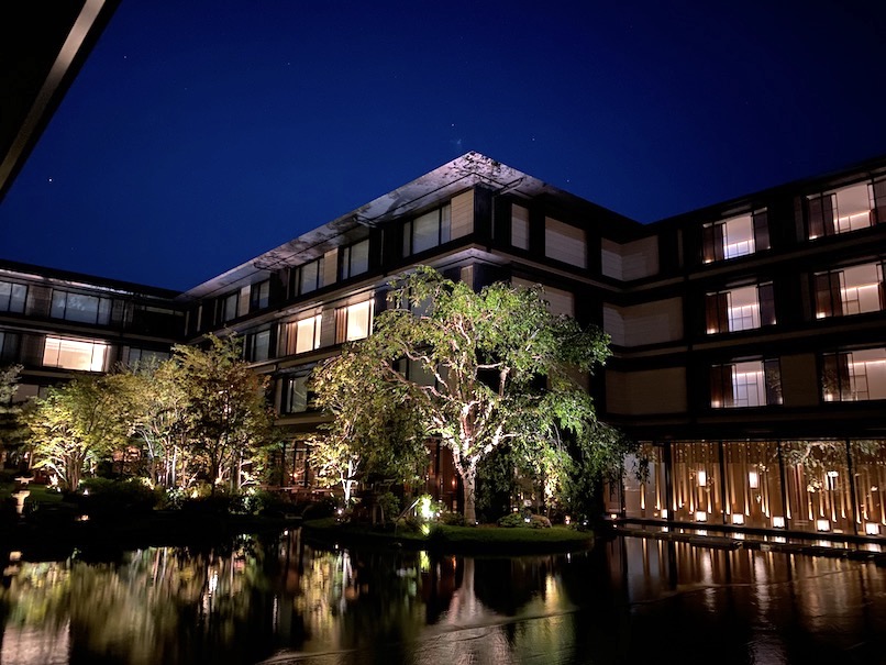 HOTEL THE MITSUI KYOTO（ホテルザ三井京都）のアクティビティ：夜のロビー1