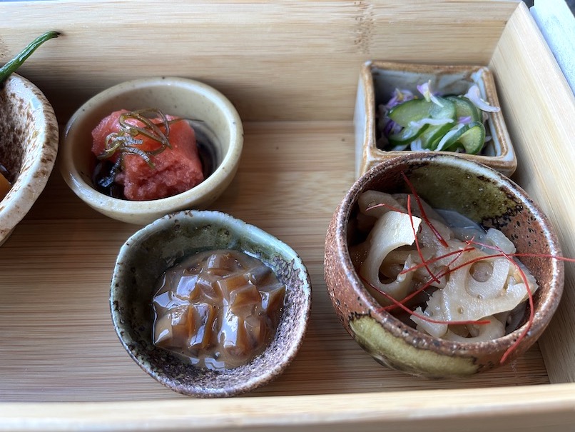アマン東京の朝食：和食（酢の物、他）