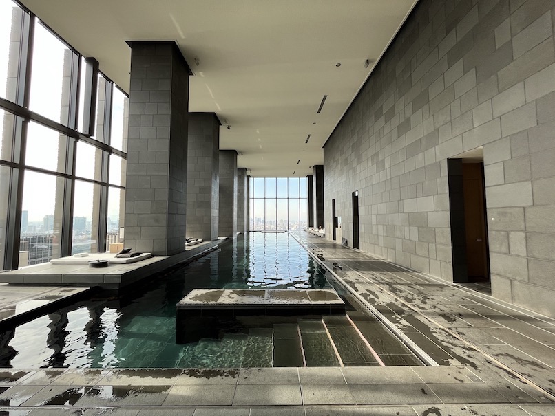 アマン東京のプールとジム、温浴施設：プールの全体像1