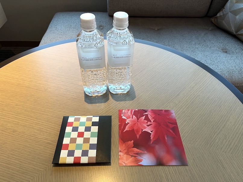 ストリングスホテル東京インターコンチネンタル：客室（水）