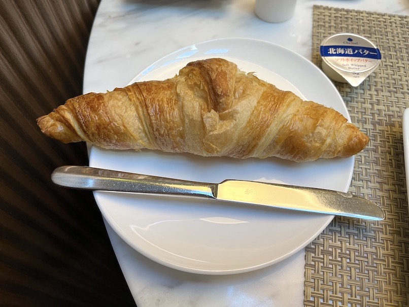 ストリングスホテル東京インターコンチネンタルの朝食：実食（パン）