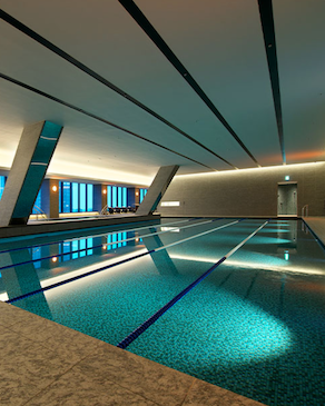 The Okura Tokyo（オークラ東京）のウェルカムドリンク：Fitness&スパ（プール）