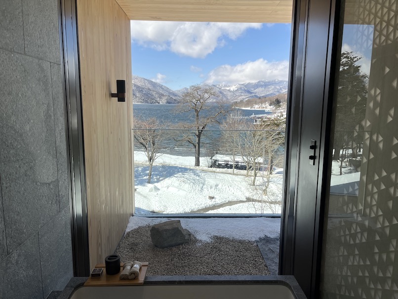ザ・リッツ・カールトン日光の客室：浴室からの眺望