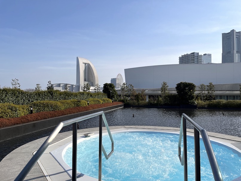 ザ・カハラ・ホテル＆リゾート横浜：ジャクジー（眺望）