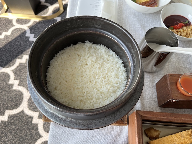 ザ・カハラ・ホテル＆リゾート横浜の朝食：和朝食（ご飯）