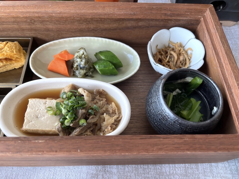 ザ・カハラ・ホテル＆リゾート横浜の朝食：和朝食（惣菜）