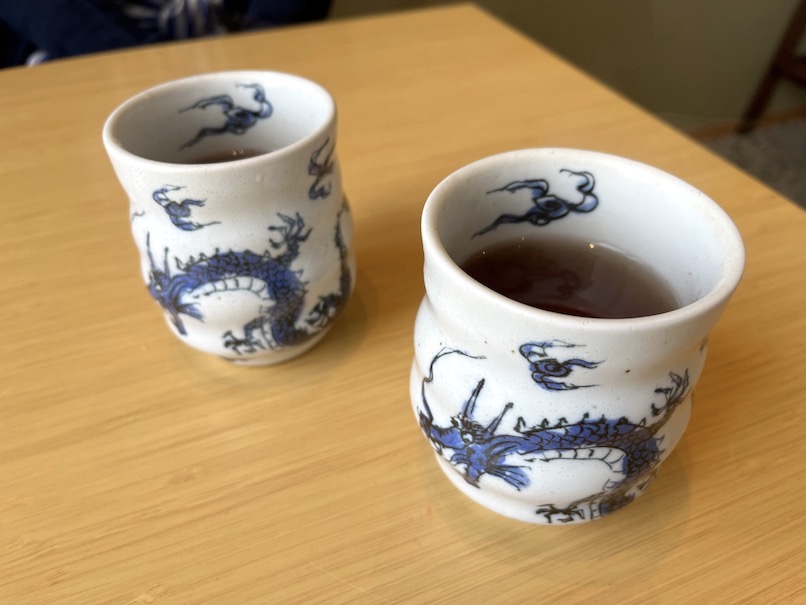 グランドニッコー東京台場の朝食（鮨 玉かがり）：お茶