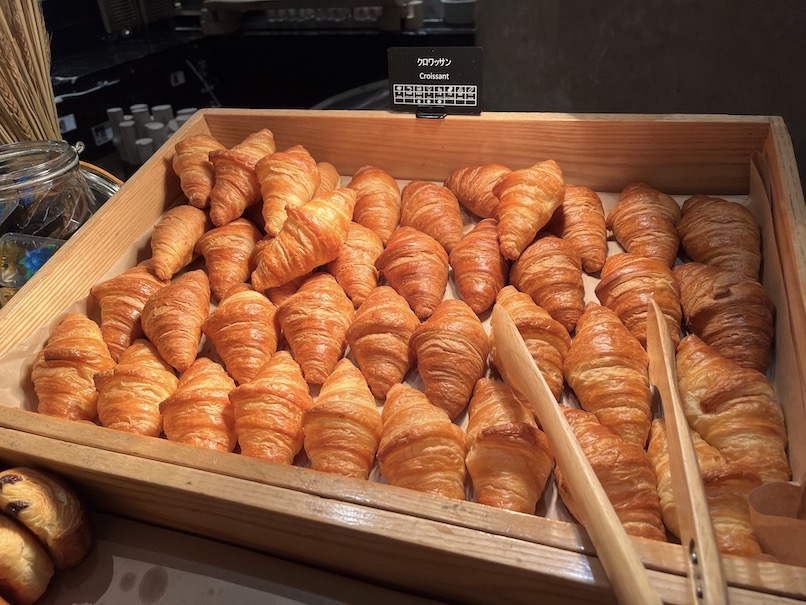 ヒルトン東京（新宿）の朝食ビュッフェ：フード（クロワッサン）