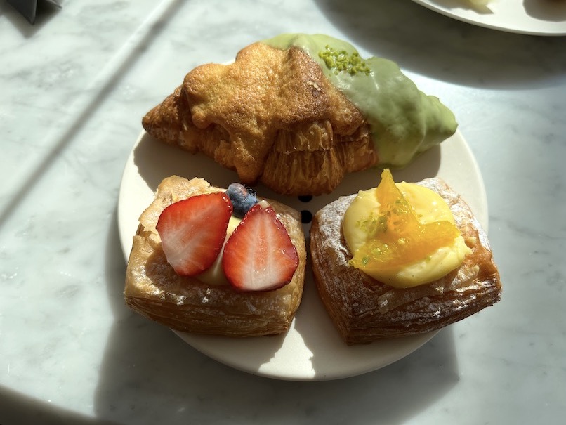 W大阪（W Osaka）の朝食：実食（デニッシュ）