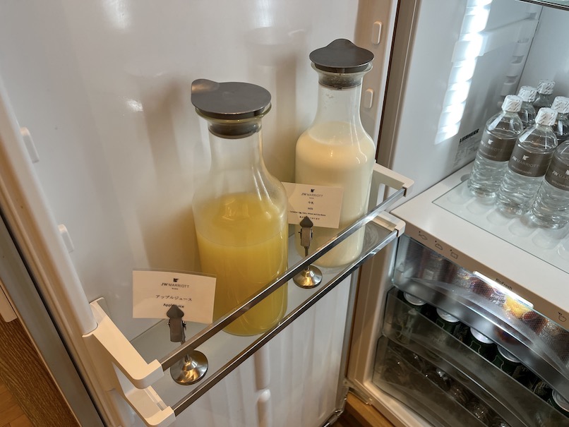 JWマリオット奈良の朝食：ドリンクの品揃え（ミルク）