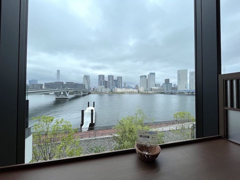 ラビスタ東京ベイの朝食：テーブルからの風景
