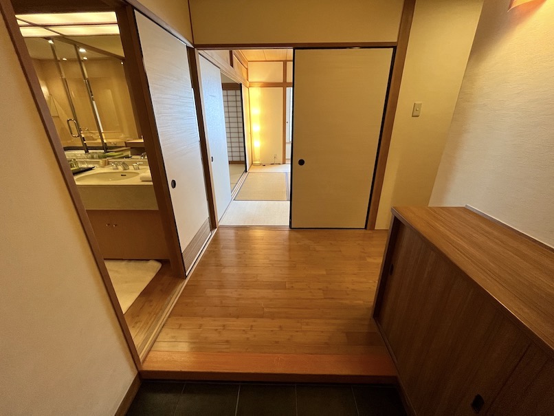 ヒルトン大阪の和室スイート：玄関