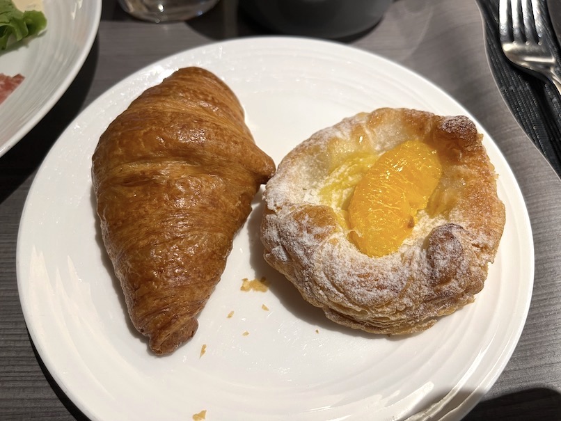 ヒルトン大阪の朝食：実食（パン）