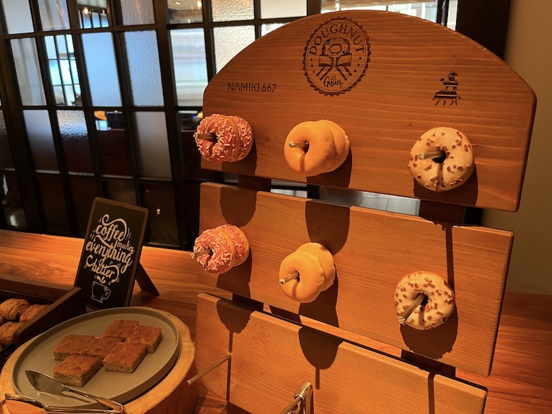 ハイアットセントリック銀座東京の朝食：ビュッフェテーブル（パン1）