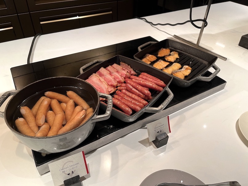 ハイアットセントリック銀座東京の朝食：ビュッフェテーブル（ホットミール2）