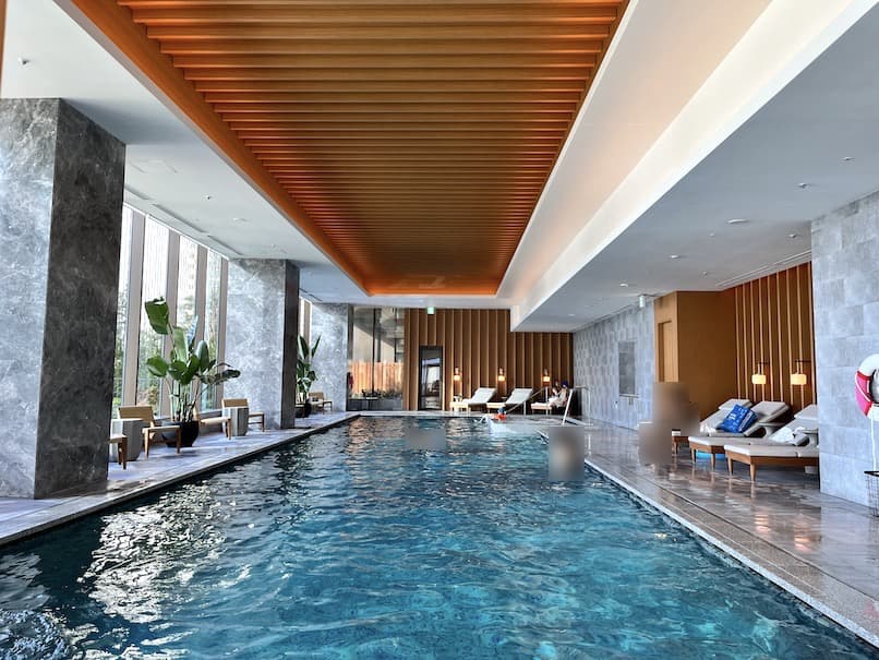 ウェスティンホテル横浜のプール：全体像1