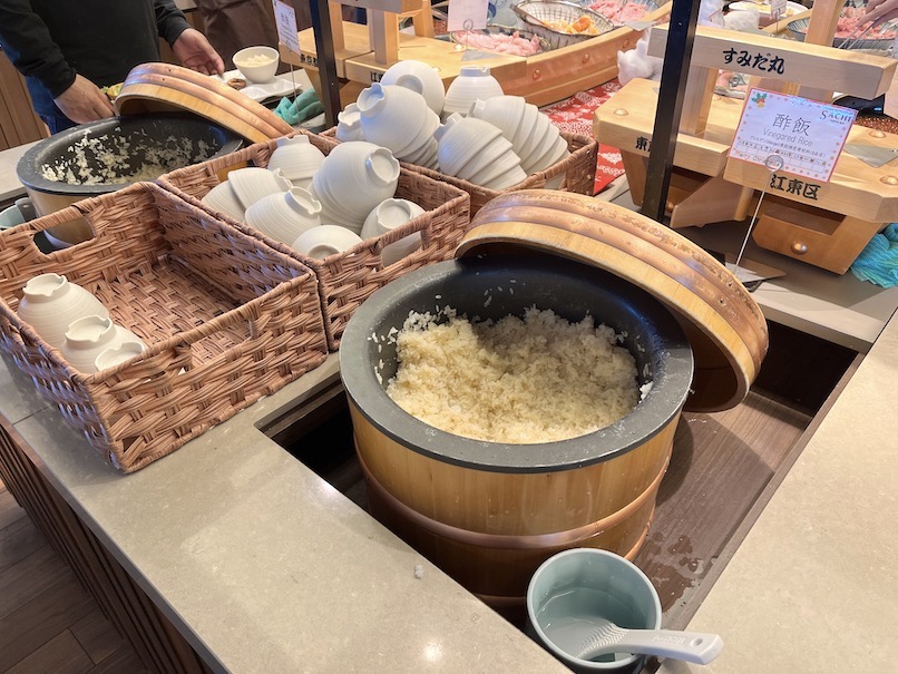 朝食ビュッフェの品揃え（フード）：海の幸（酢飯）