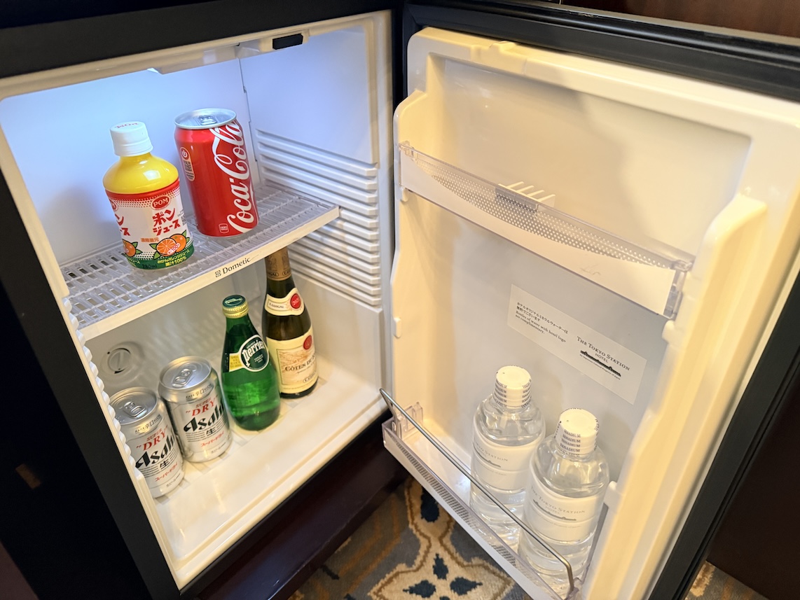 東京ステーションホテルの客室:ミニバー(冷蔵庫)