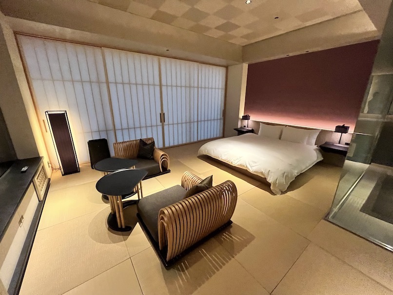 星のや東京の客室（百合ダブル）：寝室（全景1）