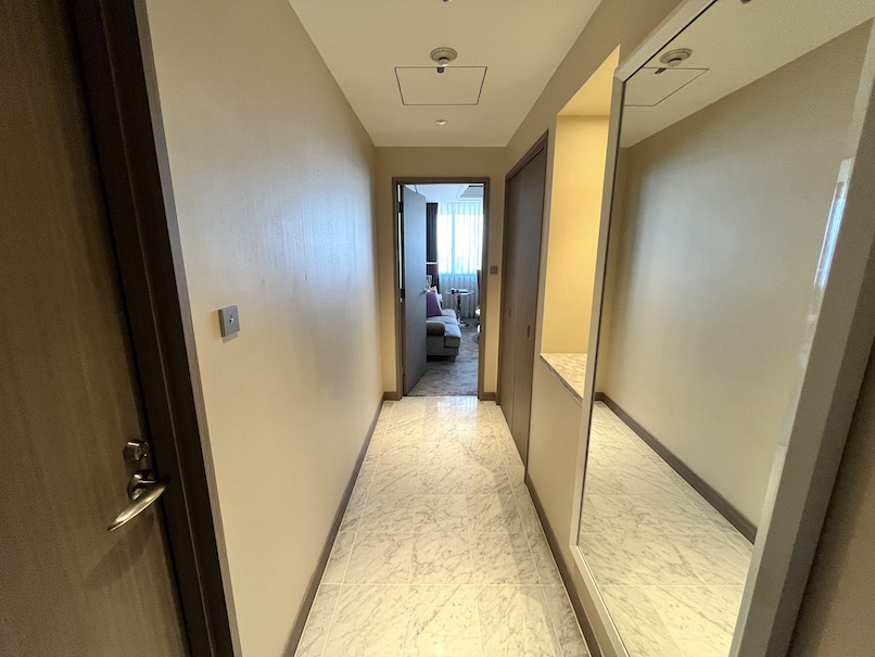 東京マリオットホテルの客室：玄関（ホワイエ）