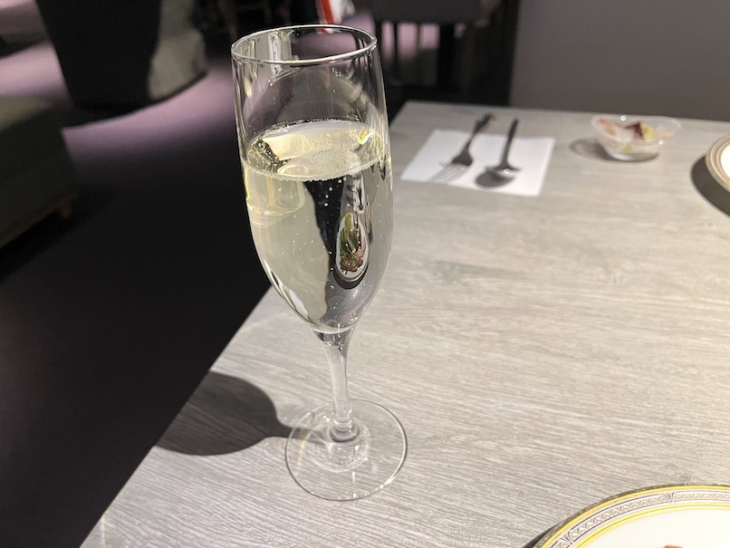 東京マリオットホテルのクラブラウンジ：カクテルタイム（実食1）