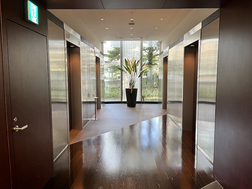 パークホテル東京のエレベーターホール