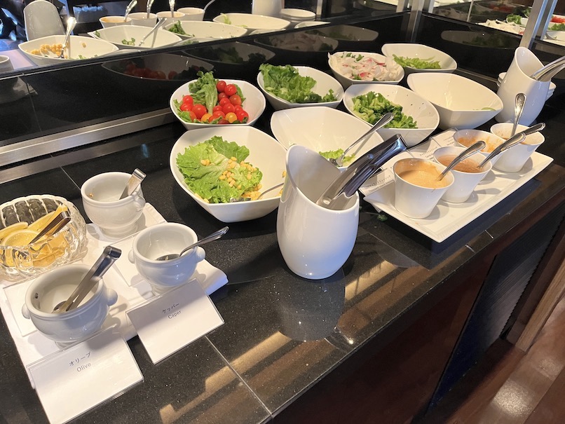 シェラトン都ホテル東京のクラブラウンジ：朝食（サラダ）