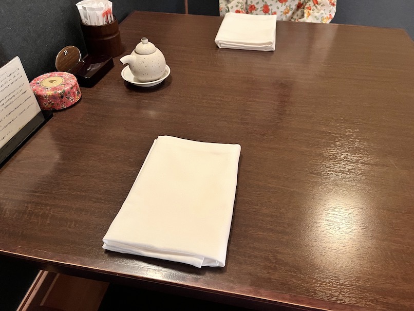 ザ・プリンス パークタワー東京の朝食：芝桜（テーブルセッティング）
