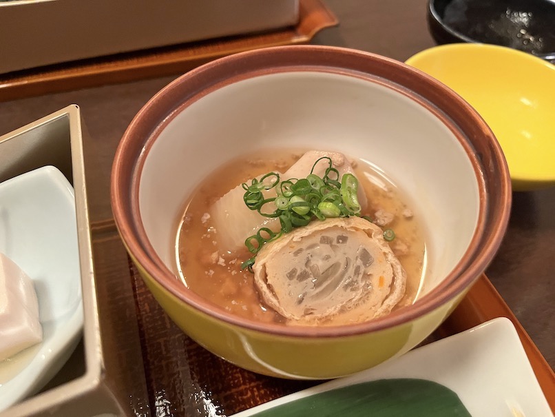 ザ・プリンス パークタワー東京の朝食：芝桜（和朝食御膳：煮物）