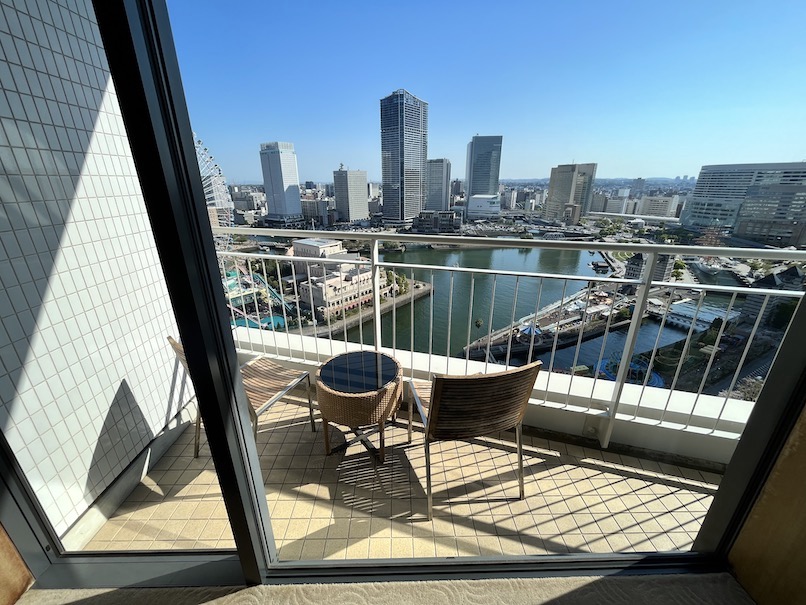 横浜ベイホテル東急の客室（エグゼクティブツインパークピュー）：眺望（バルコニー）
